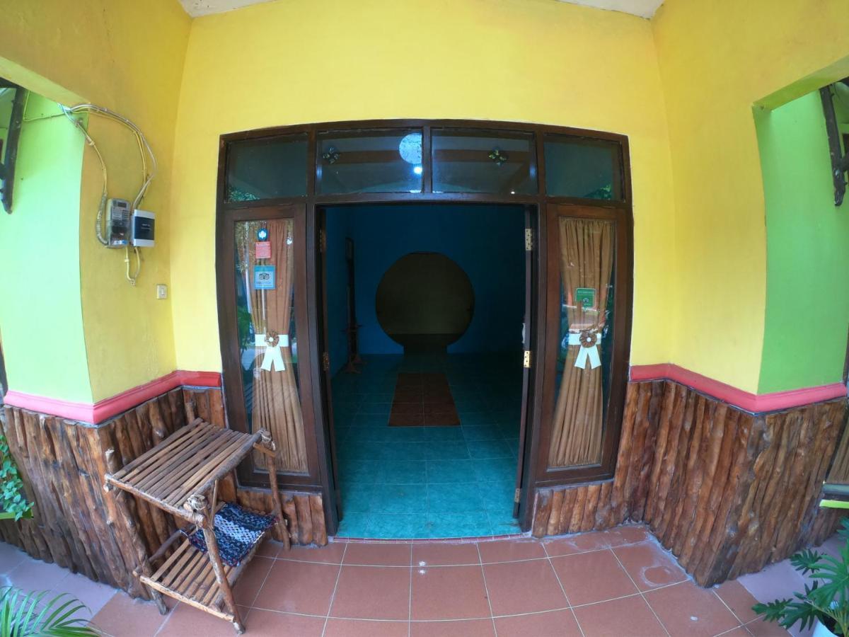 Owl Hostel 카리문자와 외부 사진