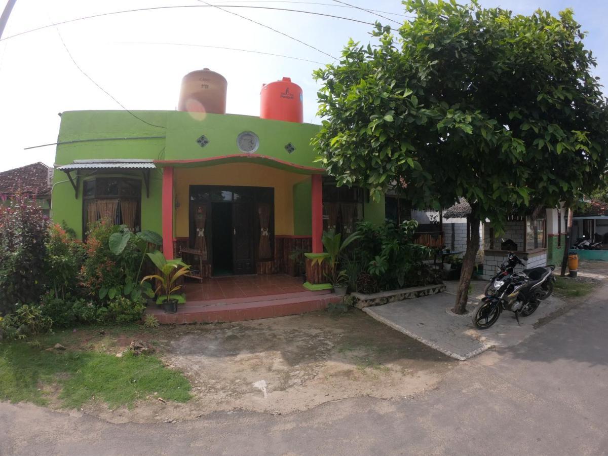 Owl Hostel 카리문자와 외부 사진