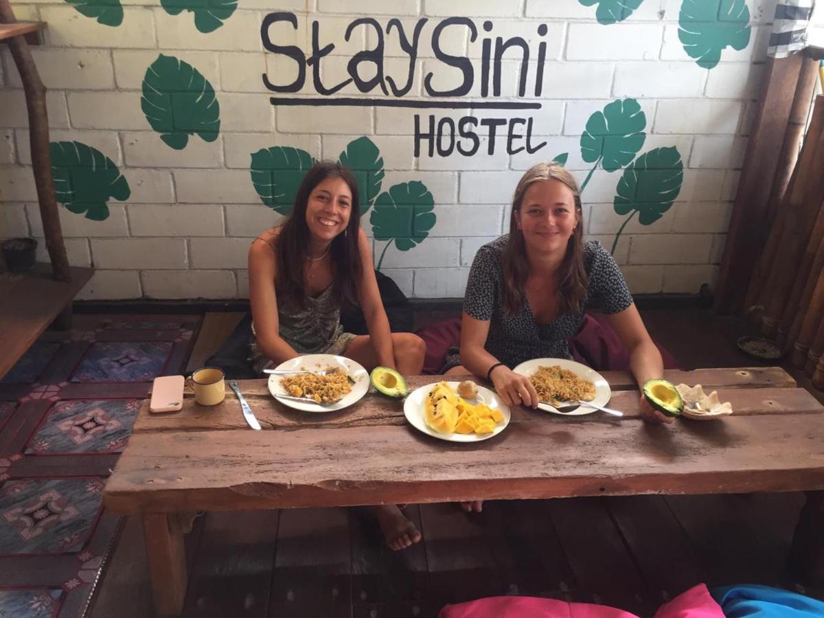 Owl Hostel 카리문자와 외부 사진