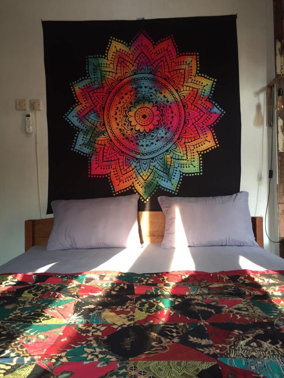 Owl Hostel 카리문자와 객실 사진
